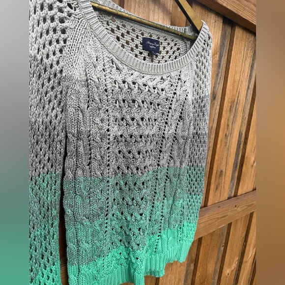 American Eagle AEO Crochet Cable Open Knit Sweater Womens Small Gray Green Ombre - Picture 3 of 10